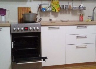 Сдам 1-ком. квартиру, 50 м2, Подольск, улица Генерала Стрельбицкого, 13