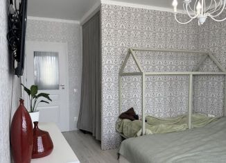 Продаю 2-ком. квартиру, 75 м2, Калининград, улица Задонского, 8