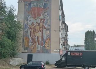 2-ком. квартира в аренду, 52 м2, Саратов, улица Моисеева, 5