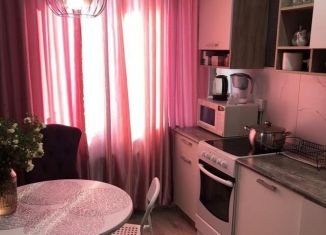 3-комнатная квартира на продажу, 61.4 м2, Тобольск, 4-й микрорайон, 20