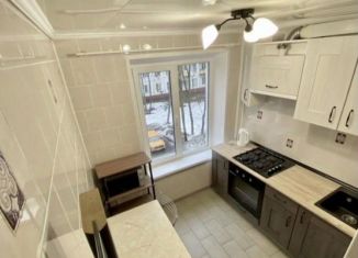 Сдаю в аренду двухкомнатную квартиру, 45.2 м2, Московский, 1-й микрорайон, 6