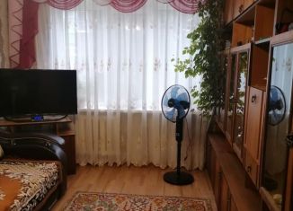 Продаю 3-комнатную квартиру, 60 м2, Клинцы, улица Ворошилова, 52