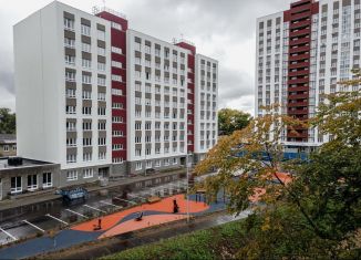 Продам 1-комнатную квартиру, 41 м2, Нижний Новгород, улица Героя Советского Союза Сафронова, 7к1, метро Двигатель Революции