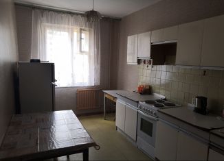 Сдам 2-ком. квартиру, 60 м2, Санкт-Петербург, Бухарестская улица, 124/56, метро Дунайская