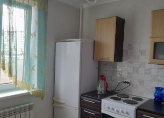 Сдаю двухкомнатную квартиру, 56 м2, Курск, проспект Вячеслава Клыкова, 81