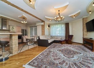 Продается 5-комнатная квартира, 249 м2, Краснодар, Комсомольская улица, 51, микрорайон Центральный