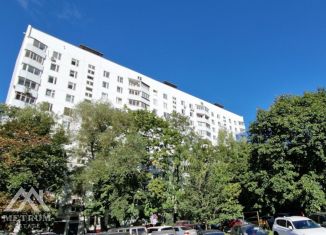 Продажа трехкомнатной квартиры, 65 м2, Москва, улица 26 Бакинских Комиссаров, 2к1, метро Юго-Западная