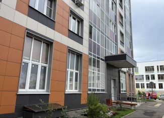 Продажа трехкомнатной квартиры, 73 м2, рабочий посёлок Нахабино, Стартовая улица, 1