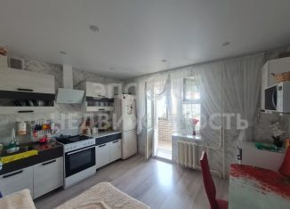 Продам 2-комнатную квартиру, 60 м2, Курск, улица Парижской Коммуны, 34