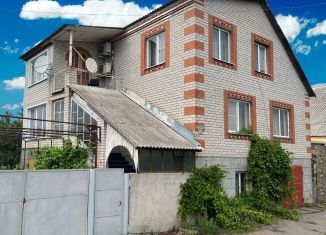 Сдается в аренду дом, 230 м2, Россошь, улица Серегина, 76