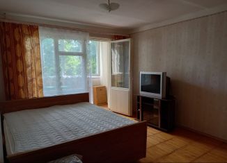 Сдается 1-комнатная квартира, 32 м2, Ставропольский край, улица Бутырина, 1