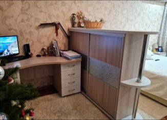 Сдам 3-комнатную квартиру, 86 м2, Воронеж, улица Владимира Невского, 19