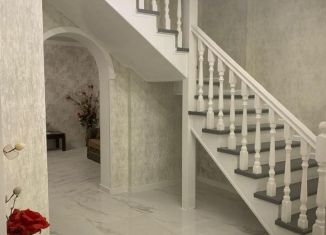 Продается дом, 408 м2, Альметьевск, улица Батырши