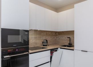 Продается 2-комнатная квартира, 56 м2, Тюмень, улица Ветеранов Труда, 9А