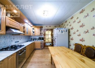 Продажа 3-комнатной квартиры, 80 м2, Екатеринбург, Симферопольская улица, 38, Чкаловский район