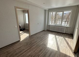 Сдается двухкомнатная квартира, 45 м2, Красноярск, Семафорная улица, 185, Свердловский район