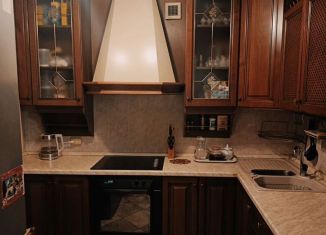 Продам 4-ком. квартиру, 78 м2, Самарская область, бульвар Курчатова, 1