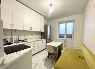 Сдаю однокомнатную квартиру, 36 м2, Люберцы, Вертолётная улица, 48, ЖК Люберцы 2020