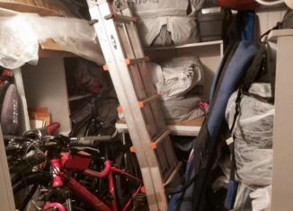 Продаю гараж, 10 м2, Красногорск, Успенская улица, 1А