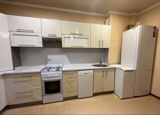 Продаю 3-комнатную квартиру, 76 м2, Ставрополь, улица Тухачевского, 21/4