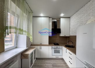 1-комнатная квартира на продажу, 37 м2, Октябрьский, улица Рахимьяна Насырова, 12