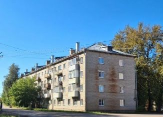 Продаю 1-ком. квартиру, 32.5 м2, Малая Вишера, Лесная улица, 32