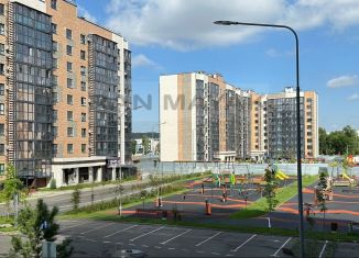 Продаю 1-комнатную квартиру, 37.7 м2, Майкоп, улица Олега Цокова, 4