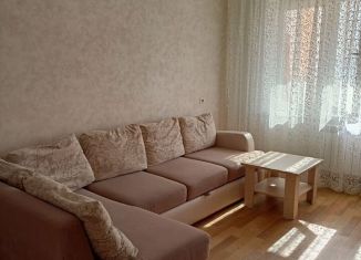 Сдаю 1-ком. квартиру, 36 м2, Татарстан, улица Виктора Полякова, 12В