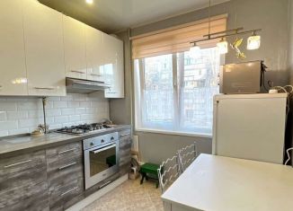 Продаю однокомнатную квартиру, 46.9 м2, Киров, улица Менделеева, 28