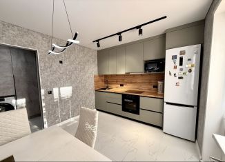 Продаю 2-комнатную квартиру, 56 м2, Оренбург, улица Юркина, 8, ЖК Осенний Лист