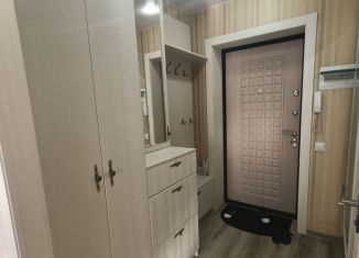 Сдам в аренду 1-ком. квартиру, 40 м2, Брянск, улица Комарова, 55