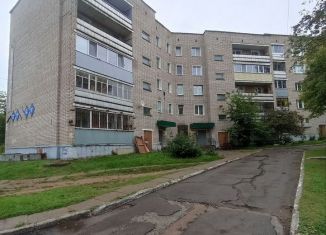 Продам 4-ком. квартиру, 70.9 м2, Кирово-Чепецк, Школьная улица, 4