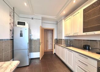 Продажа 2-ком. квартиры, 63.3 м2, Москва, Наримановская улица, 8, ВАО