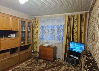 Сдаю в аренду 2-ком. квартиру, 46 м2, Ревда, улица Мира, 1Б