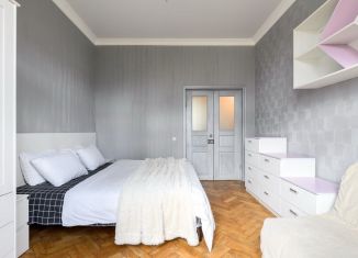 Сдается 2-комнатная квартира, 72 м2, Санкт-Петербург, Московское шоссе, 5