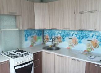 Продается 1-ком. квартира, 40 м2, посёлок Балезино, улица Русских, 2Г