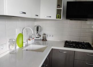 Трехкомнатная квартира в аренду, 50 м2, Саратов, Гвардейская улица, 28А