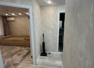 Продается 2-комнатная квартира, 43 м2, Набережные Челны, улица Татарстан, 12