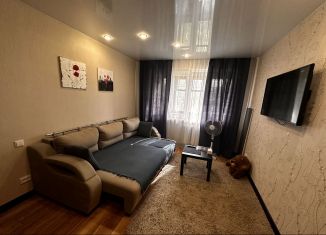 Продаю двухкомнатную квартиру, 45.2 м2, Тихвин, улица Машиностроителей, 40А