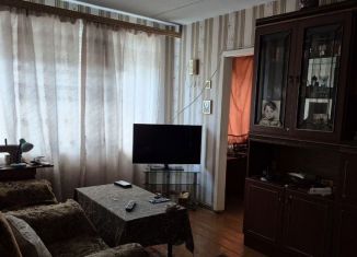 Продам 2-ком. квартиру, 44 м2, Троицк, улица имени С.И. Денисова, 38