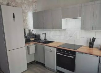 Продается 2-ком. квартира, 53.1 м2, Тюмень, Беловежская улица, 13к2