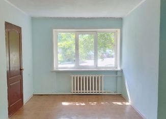 Продаю двухкомнатную квартиру, 38.5 м2, Губкин, Комсомольская улица, 45