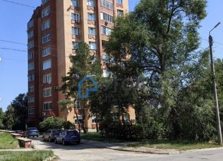 Продажа 2-ком. квартиры, 83 м2, Сызрань, проспект Космонавтов, 9