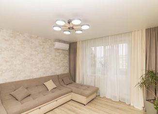 Сдам 3-ком. квартиру, 67.4 м2, Тюмень, Малая Боровская улица, 38/5