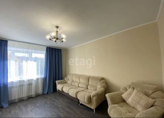 Сдается в аренду двухкомнатная квартира, 50 м2, Тюмень, улица Ватутина, 4