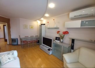Аренда 3-комнатной квартиры, 88 м2, Калуга, улица Плеханова, 96