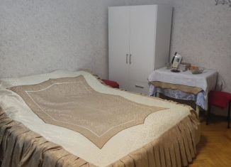 Сдаю 2-ком. квартиру, 60 м2, Сочи, улица Молокова, 20, микрорайон Черемушки