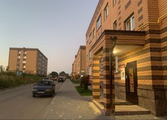 3-ком. квартира на продажу, 63.2 м2, Калуга, Советская улица, 178