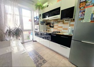 Продаю 1-ком. квартиру, 39.8 м2, Геленджик, улица Волнухина, 6