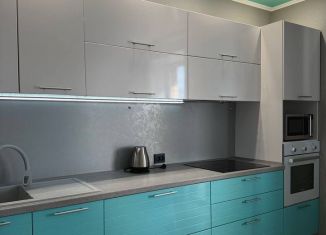 Сдается однокомнатная квартира, 42 м2, Тюмень, улица Мельникайте, 138а